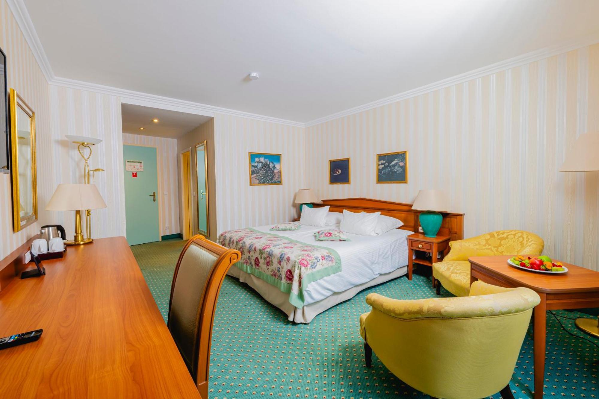Hotel Am Schlosspark Gotha Bagian luar foto