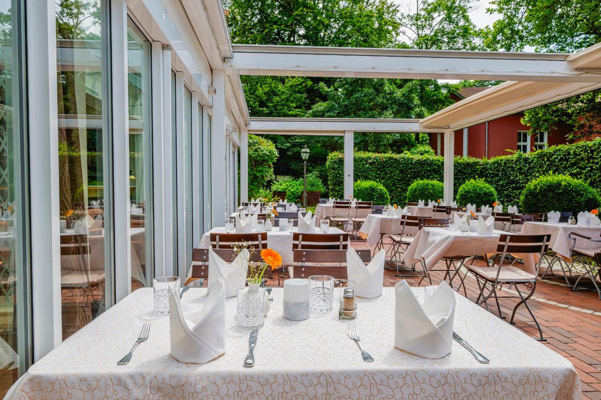 Hotel Am Schlosspark Gotha Bagian luar foto